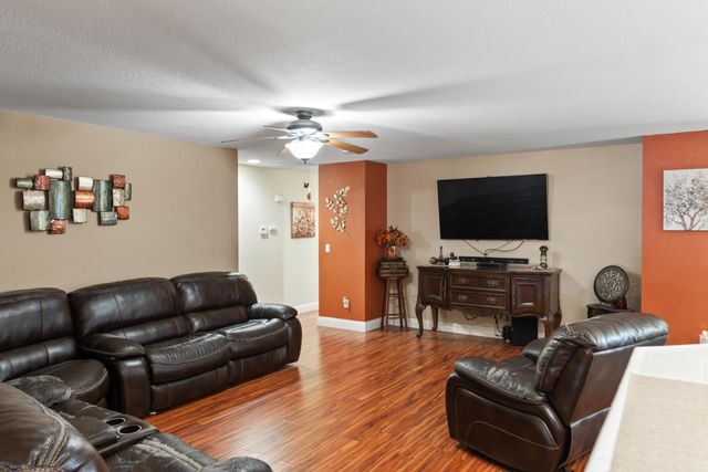 1132 Marsh Wren Ct, Patterson, CA 95363