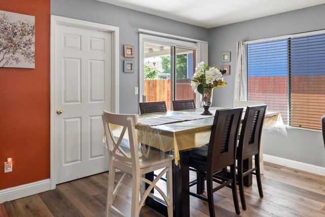 1132 Marsh Wren Ct, Patterson, CA 95363