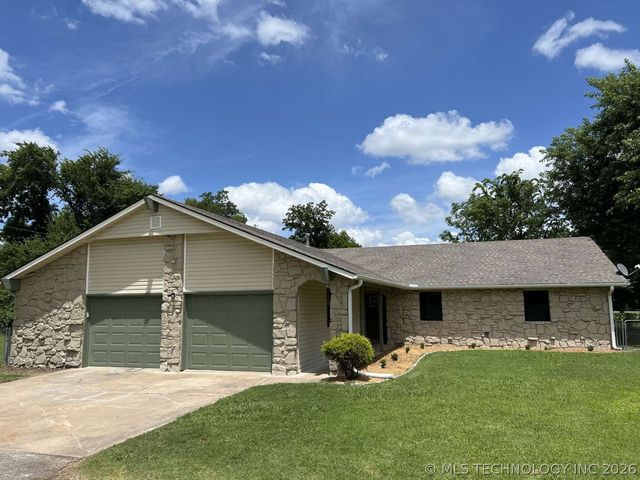 603 Davidson Court, Sand Springs, OK 74063