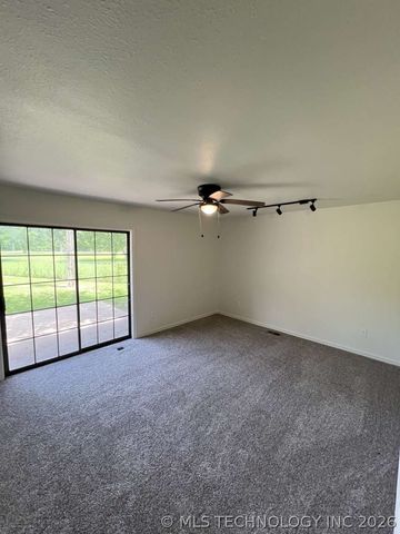 603 Davidson Court, Sand Springs, OK 74063
