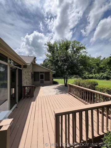 603 Davidson Court, Sand Springs, OK 74063