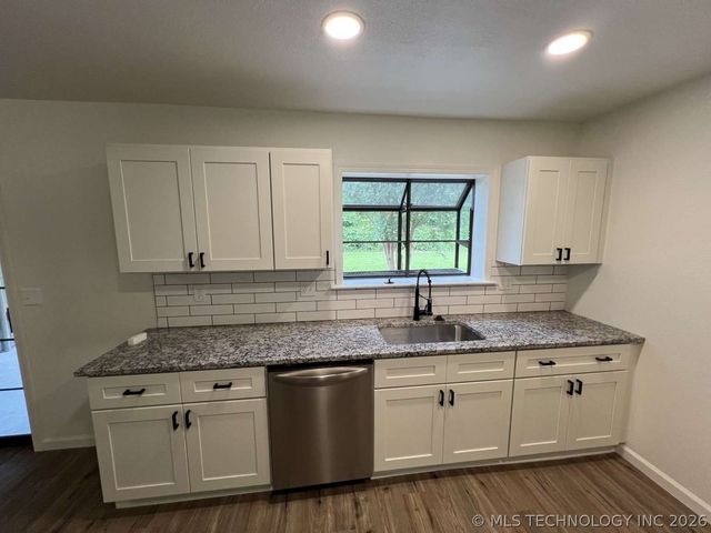 603 Davidson Court, Sand Springs, OK 74063