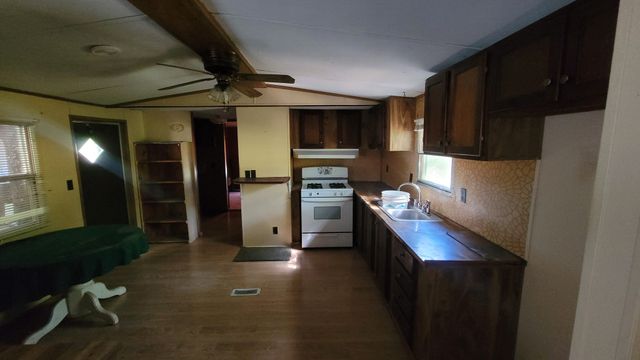 314 Burns Hollow Rd, Waynesboro, TN 38485