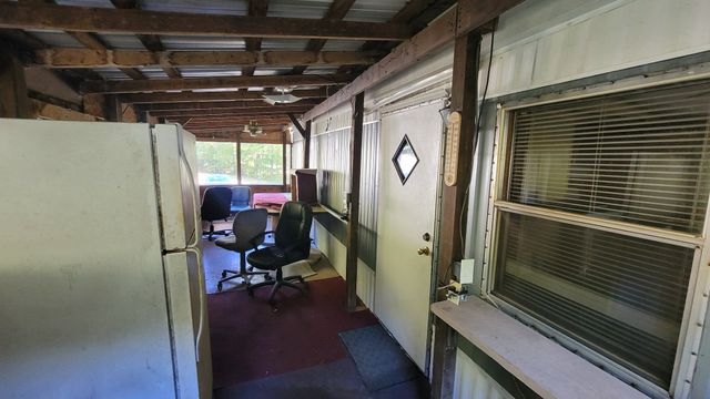 314 Burns Hollow Rd, Waynesboro, TN 38485