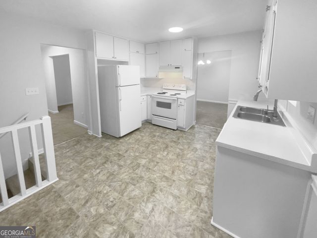 4504 Cedar Ridge Trail, Stone Mountain, GA 30083