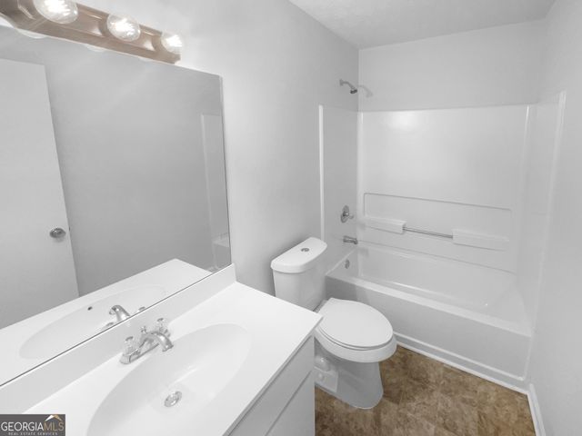 4504 Cedar Ridge Trail, Stone Mountain, GA 30083