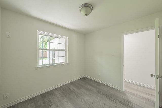 6 Honor Oak Lane, Bedford, TX 76022