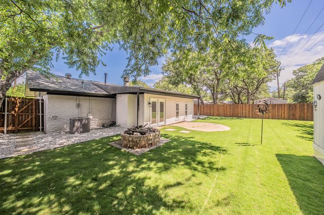 6 Honor Oak Lane, Bedford, TX 76022