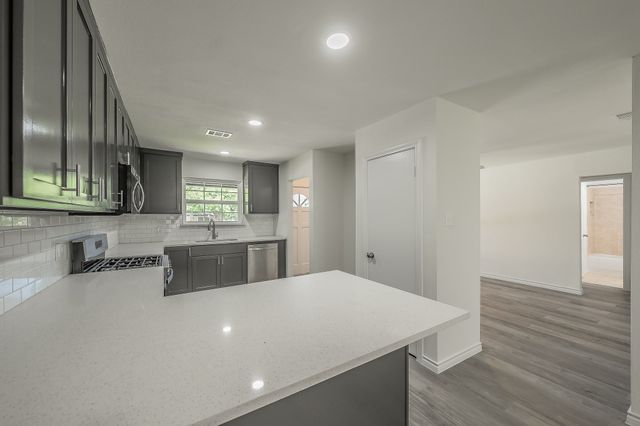 6 Honor Oak Lane, Bedford, TX 76022