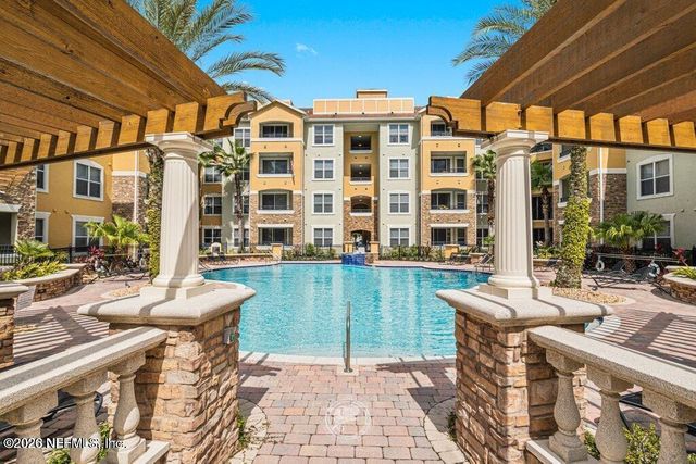 8539 GATE Parkway W 1724, Jacksonville, FL 32216