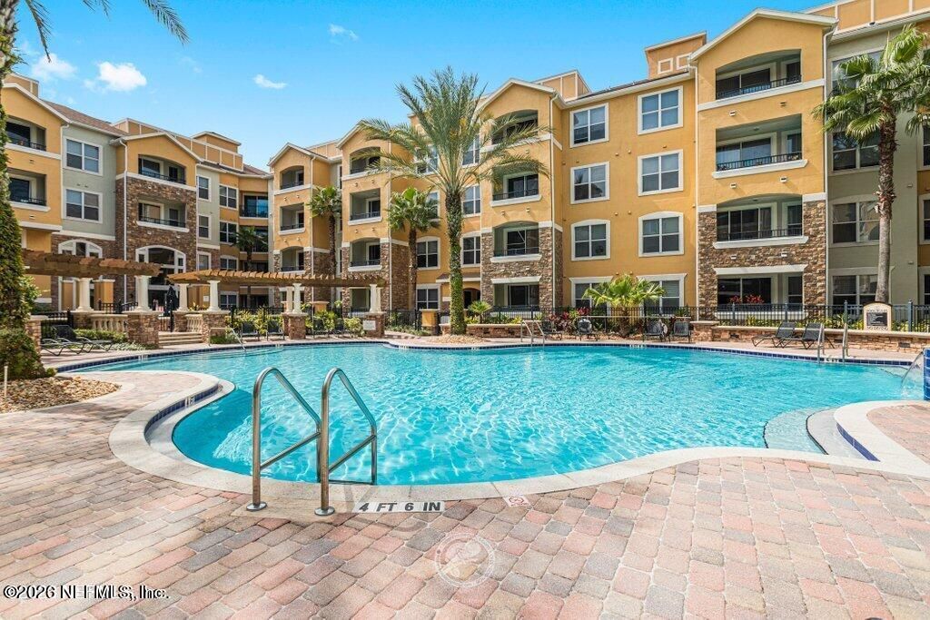 8539 GATE Parkway W 1724, Jacksonville, FL 32216