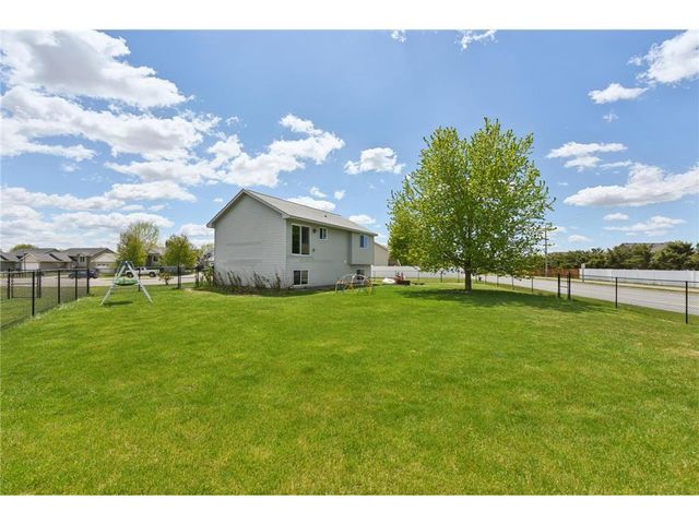 1307 Osprey Court, New Richmond, WI 54017