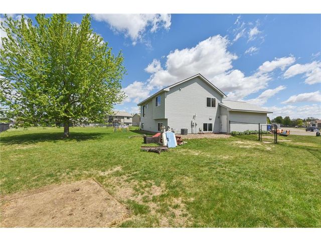 1307 Osprey Court, New Richmond, WI 54017