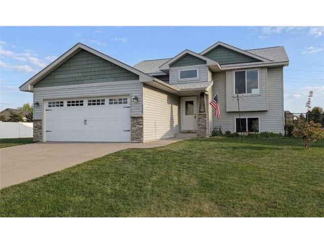1307 Osprey Court, New Richmond, WI 54017