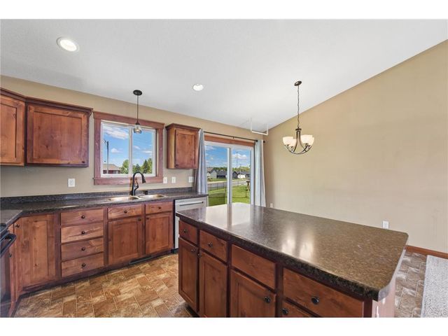 1307 Osprey Court, New Richmond, WI 54017