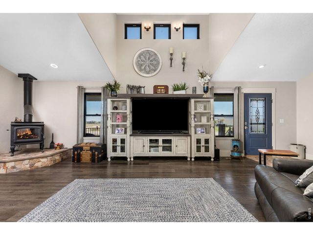 9200 Meadow Farms Dr, Milliken, CO 80543