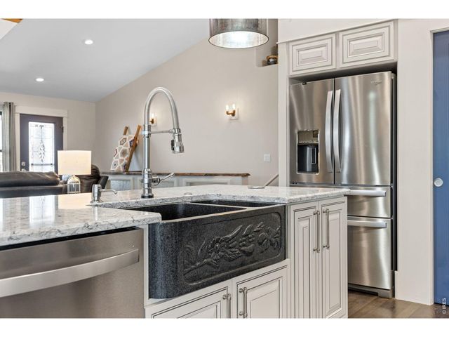 9200 Meadow Farms Dr, Milliken, CO 80543