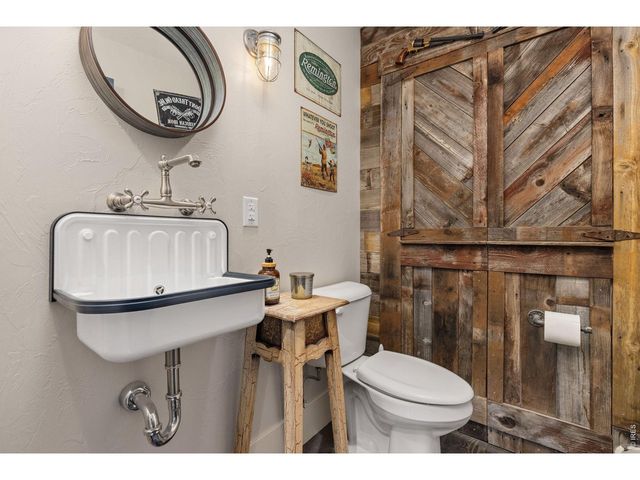 9200 Meadow Farms Dr, Milliken, CO 80543