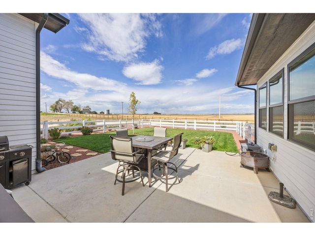 9200 Meadow Farms Dr, Milliken, CO 80543