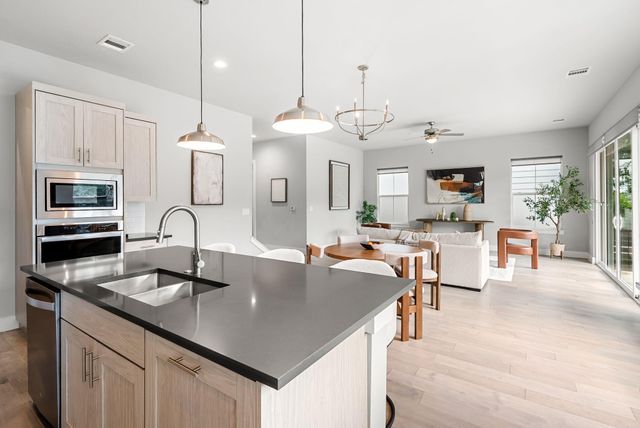 7911 Ryans WAY, Austin, TX 78726