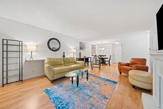 95 Fountain Ln 3, Weymouth, MA 02190