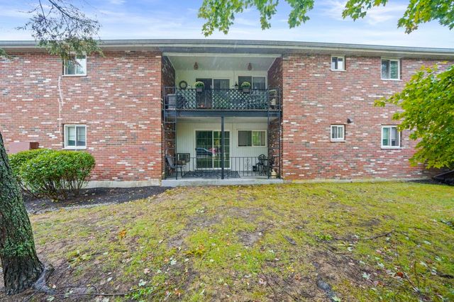 95 Fountain Ln 3, Weymouth, MA 02190
