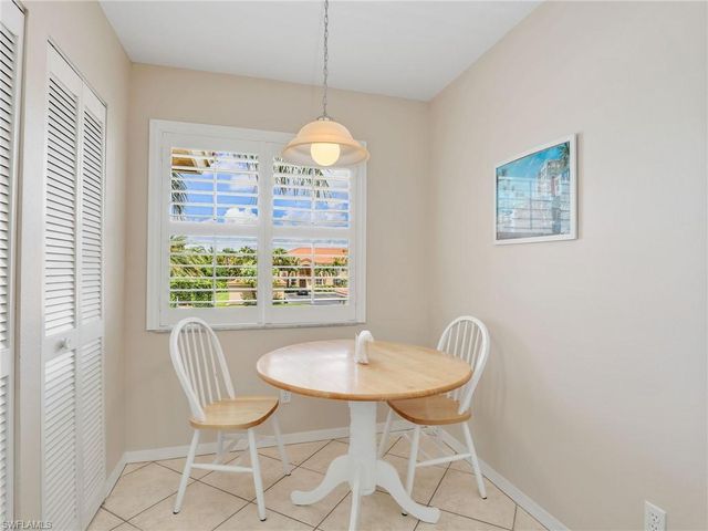 2408 Millcreek LN 202, Naples, FL 34119