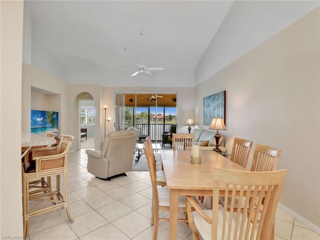 2408 Millcreek LN 202, Naples, FL 34119