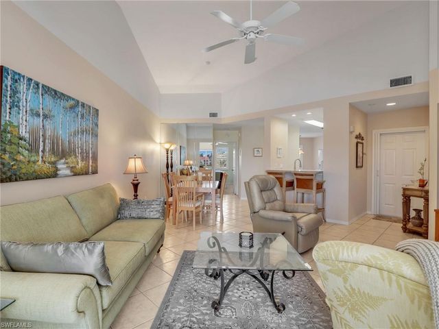 2408 Millcreek LN 202, Naples, FL 34119