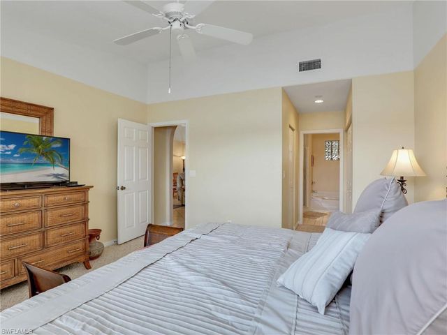 2408 Millcreek LN 202, Naples, FL 34119