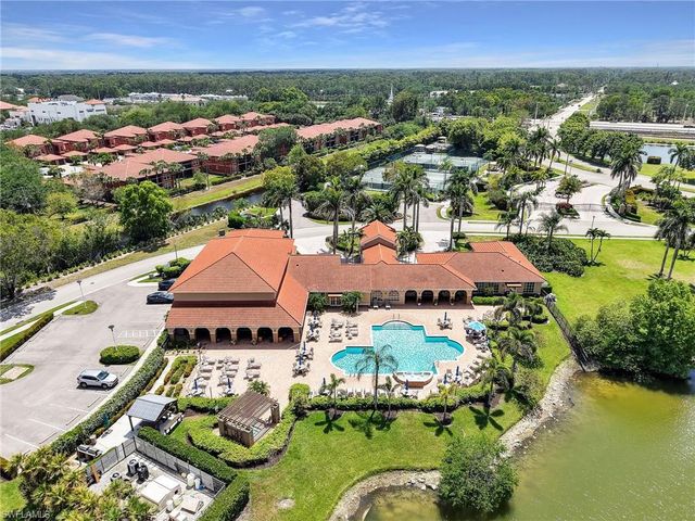 2408 Millcreek LN 202, Naples, FL 34119