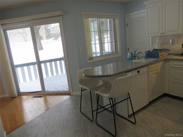 3 Skyline Terrace, Nanuet, NY 10954