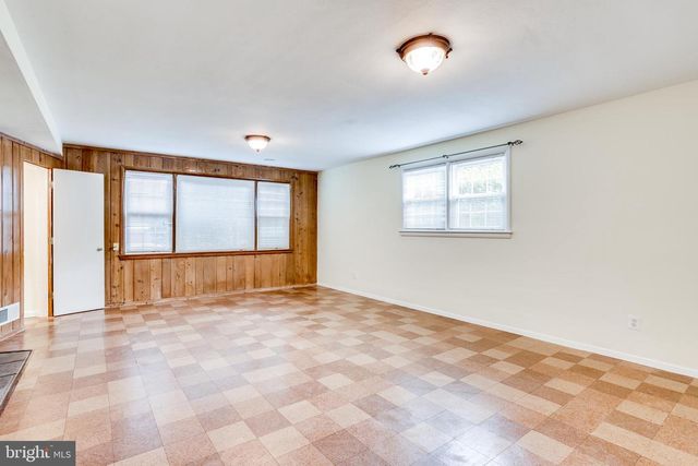 5916 KIRBY RD, Bethesda, MD 20817