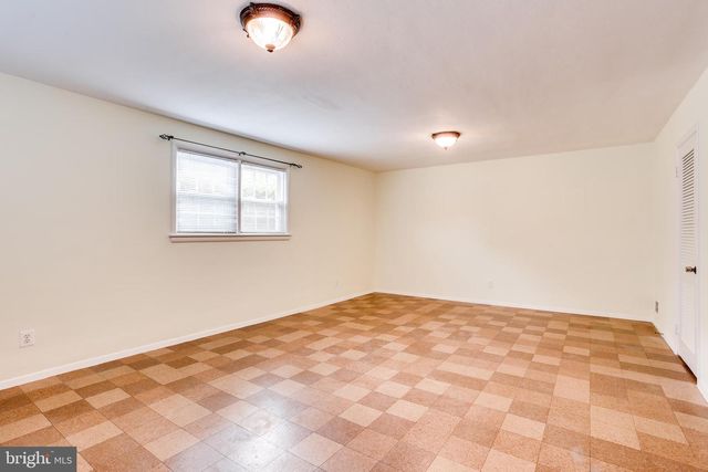 5916 KIRBY RD, Bethesda, MD 20817