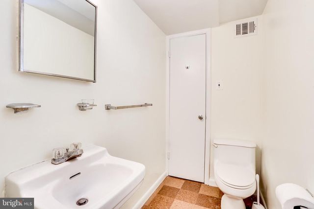 5916 KIRBY RD, Bethesda, MD 20817