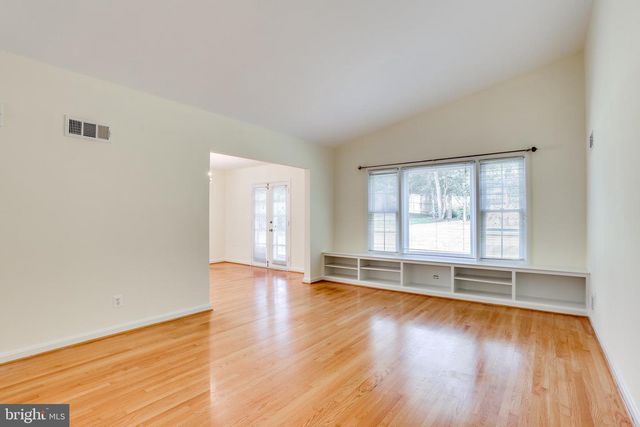 5916 KIRBY RD, Bethesda, MD 20817