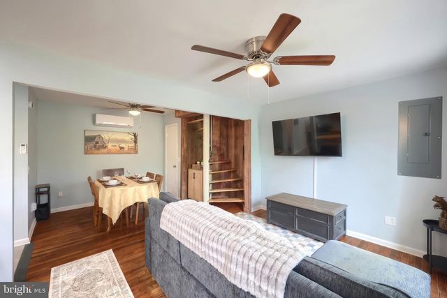 234 HILLTOP RD, Delta, PA 17314