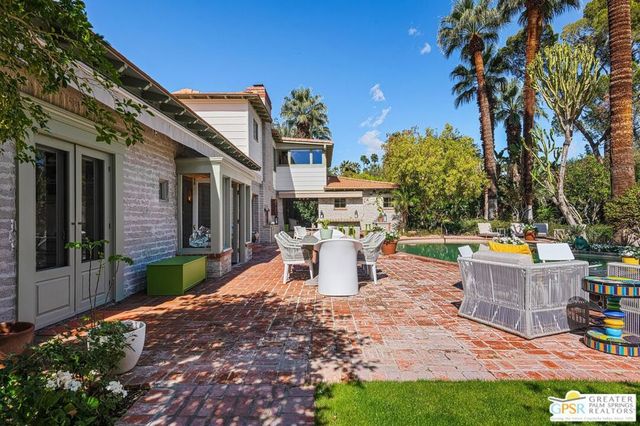 1184 Camino Mirasol, Palm Springs, CA 92262