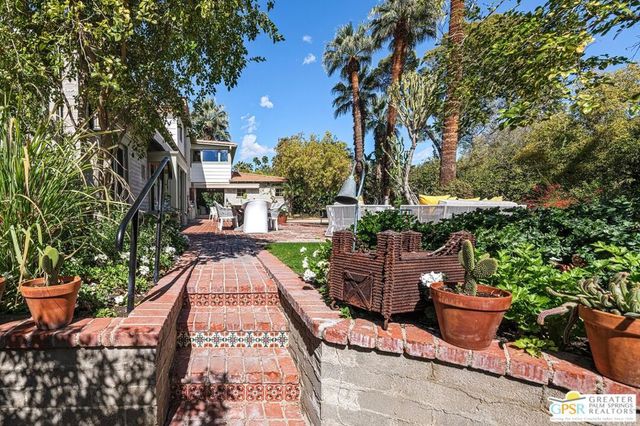 1184 Camino Mirasol, Palm Springs, CA 92262