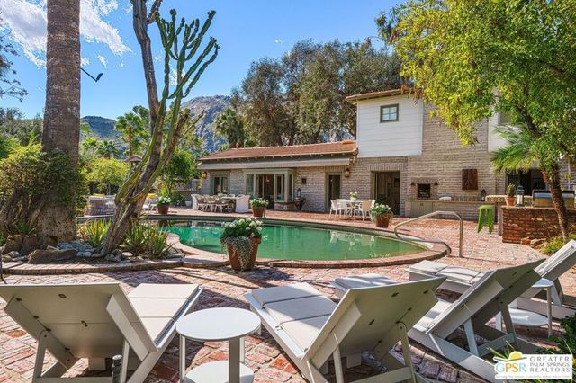 1184 Camino Mirasol, Palm Springs, CA 92262