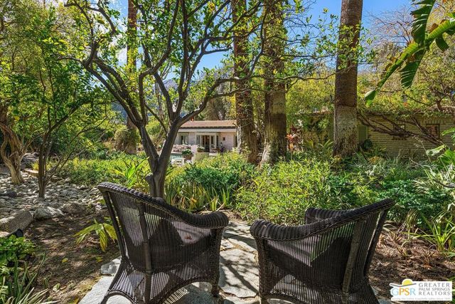 1184 Camino Mirasol, Palm Springs, CA 92262