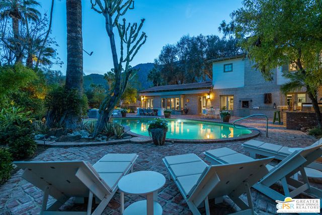 1184 Camino Mirasol, Palm Springs, CA 92262