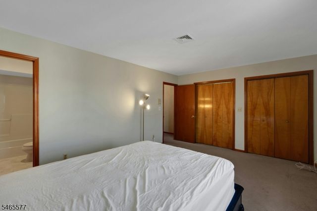 16 Westervelt Pl, Passaic City, NJ 07055