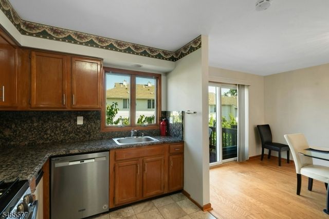 16 Westervelt Pl, Passaic City, NJ 07055