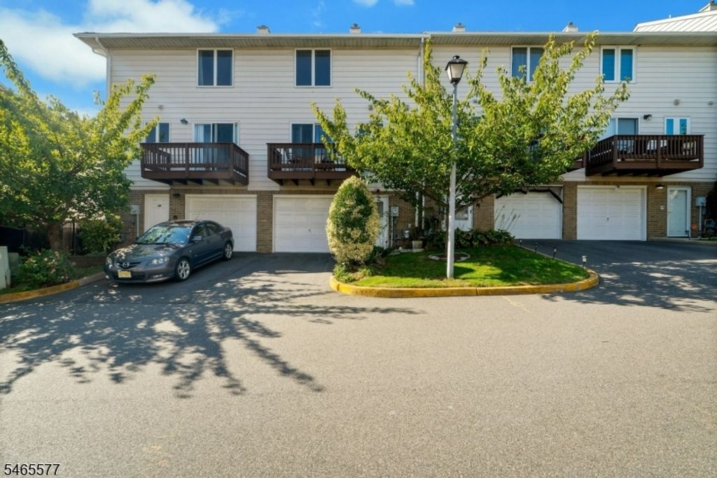 16 Westervelt Pl, Passaic City, NJ 07055 — photo 2