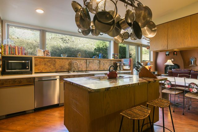 51 Rock Ridge Drive NE, Albuquerque, NM 87122