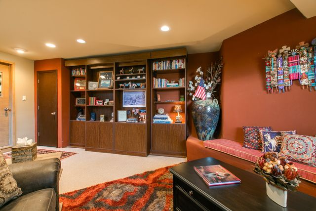 51 Rock Ridge Drive NE, Albuquerque, NM 87122