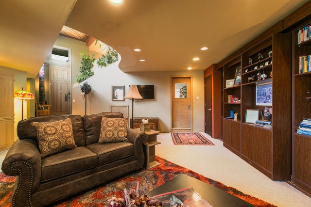 51 Rock Ridge Drive NE, Albuquerque, NM 87122