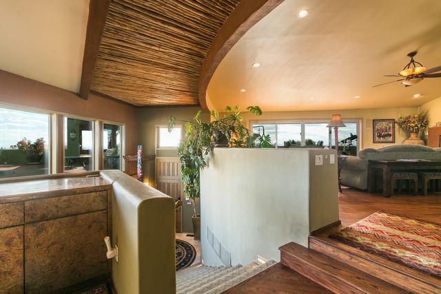 51 Rock Ridge Drive NE, Albuquerque, NM 87122