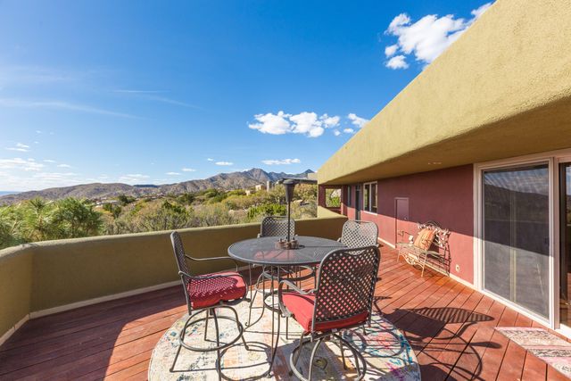 51 Rock Ridge Drive NE, Albuquerque, NM 87122